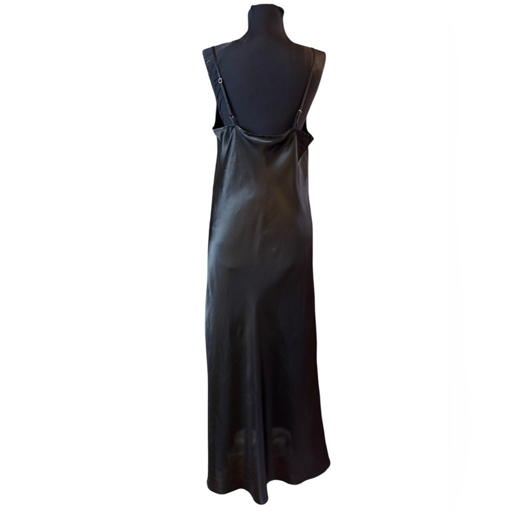 Vintage Elegant Black and Pink Nightgown - Picture 4 of 13